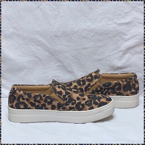 Festive Slip Ons - Picture 4 of 8